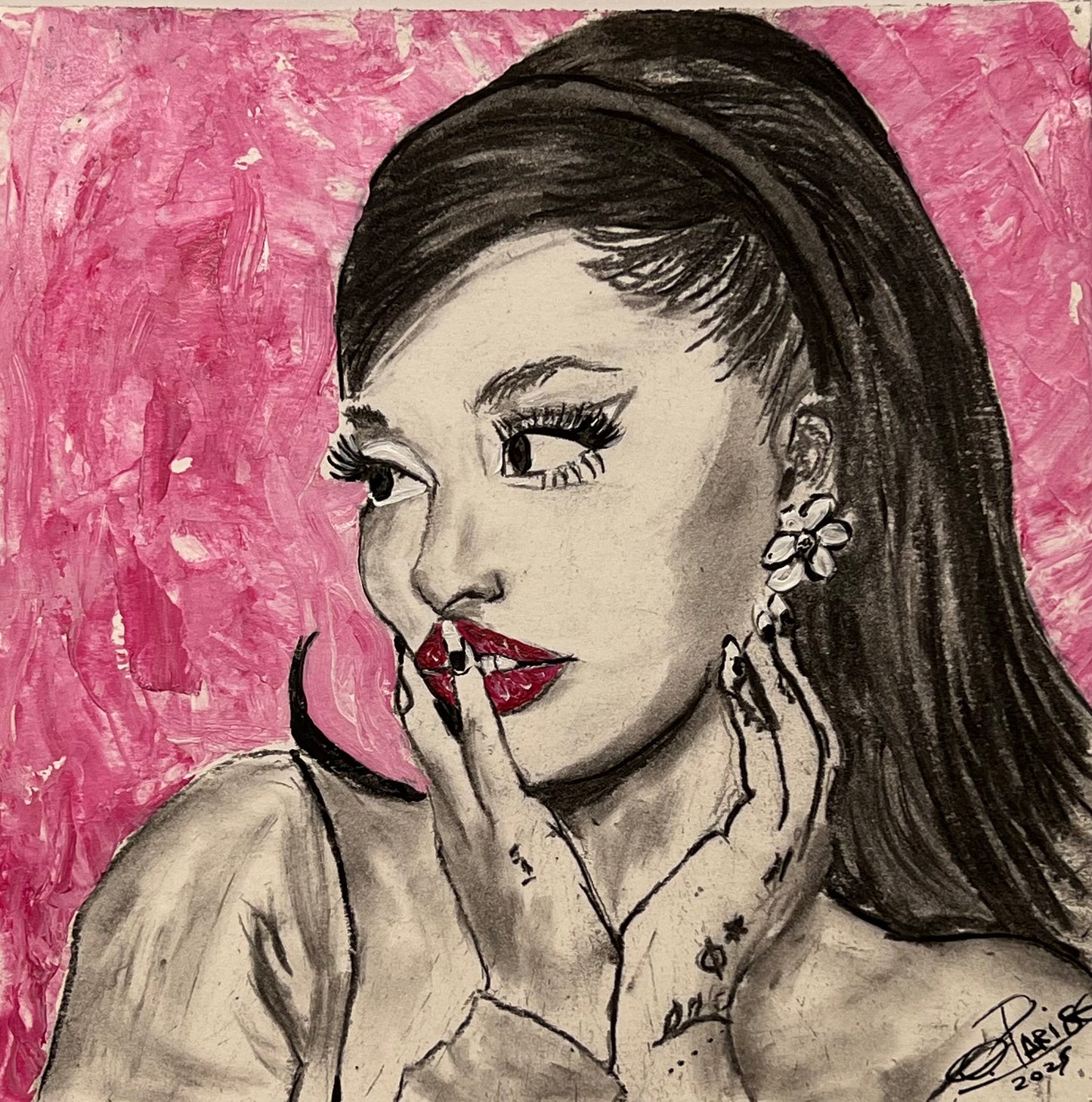 Ariana Grande - Retrato técnica mixta carboncillo y acrílico 20x20cm - Cantante pop - Osvaldo Parise
